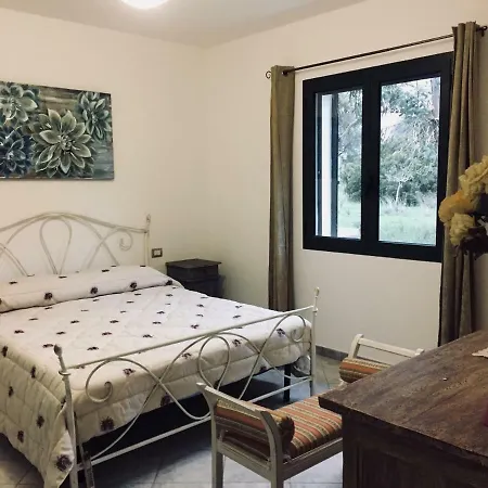 In Campagna Vista Mare * أروسييْ